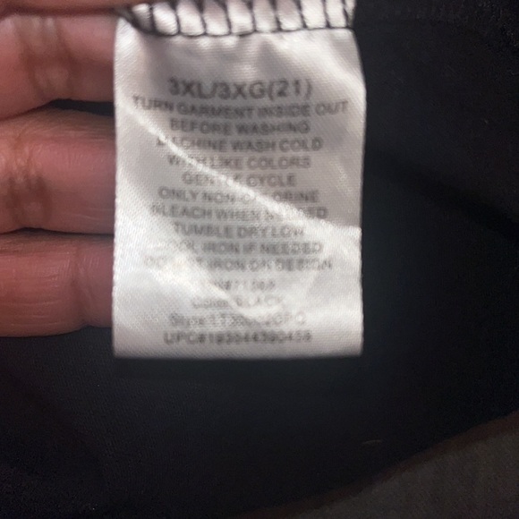 Tom and Jerry crop top size 3X. New without tags. - Picture 6 of 6